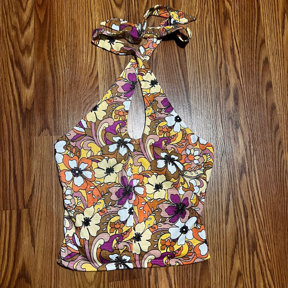 SO brand crop tie halter top size xs